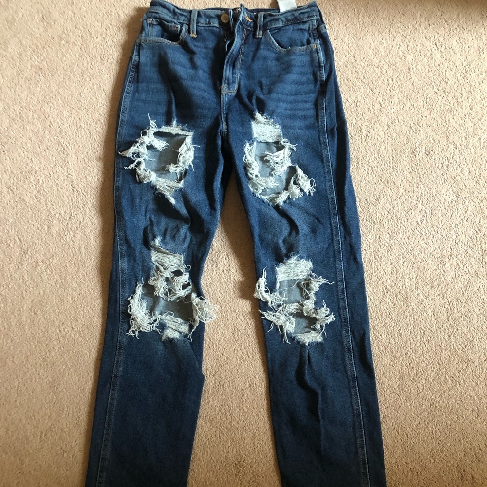 EEUC! Juniors Hollister jeans size 3 Reg